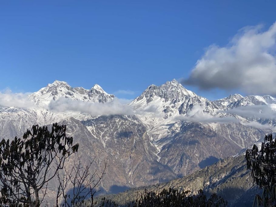 Ama-Yangri-Trek-1[1]