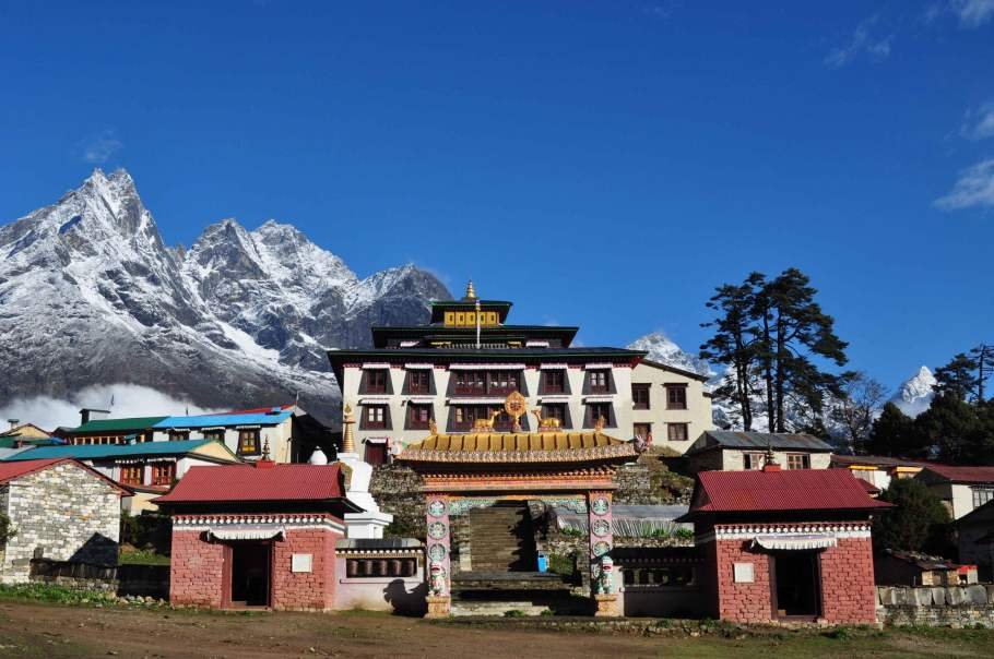 Amadablam-Base-Camp-Trek-Kloster-Tengboche-26-scaled[1]