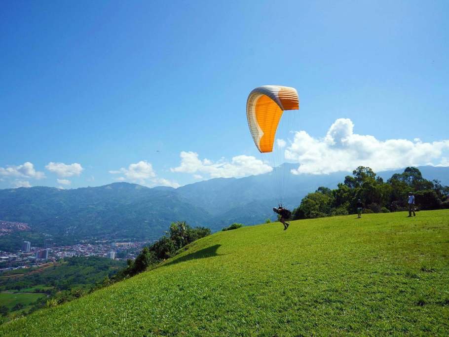 Paragliding[1]