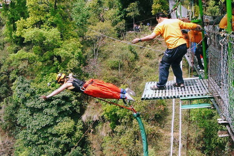 bungee-jumping-in-nepal-1[1]
