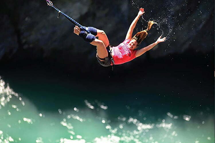 bungee-jumping-in-nepal[1]