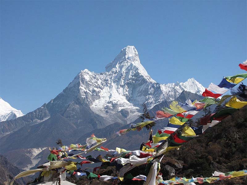 everest-and-sherpa-homeland-trek-everest-trek-1[1]