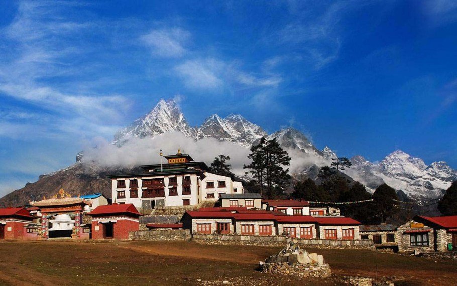 everest-and-sherpa-homeland-trek-everest-trek-5[1]