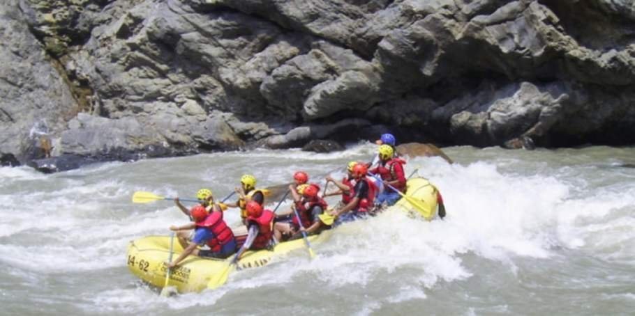 rafting-in-trisuli-river87[1]