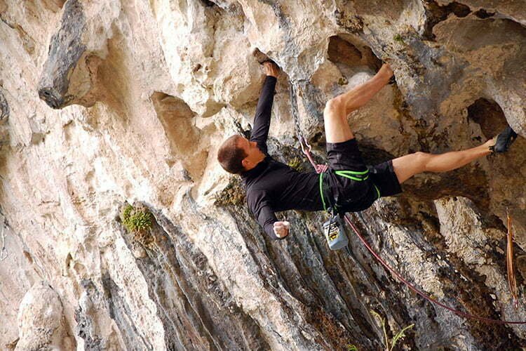 rock-climbing-in-kathmandu-1[1]