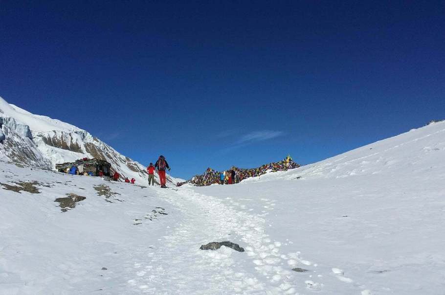 trek-thorong-la-col-annapurna-circuit-nepal[1]